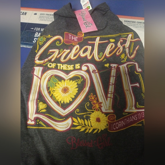 NWT Blessed Girl long sleeved charcoal gray tee "The Greatest of these is love" - Picture 7 of 8